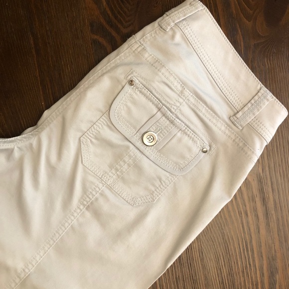 WHBM Silver Cropped Pants - Picture 16 of 16